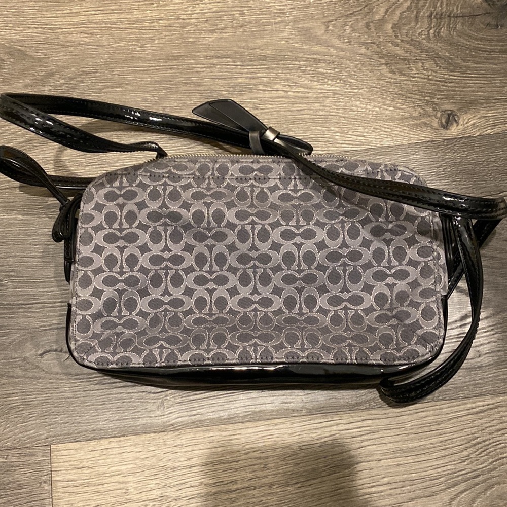 COACH cross body - Picture 3 of 4